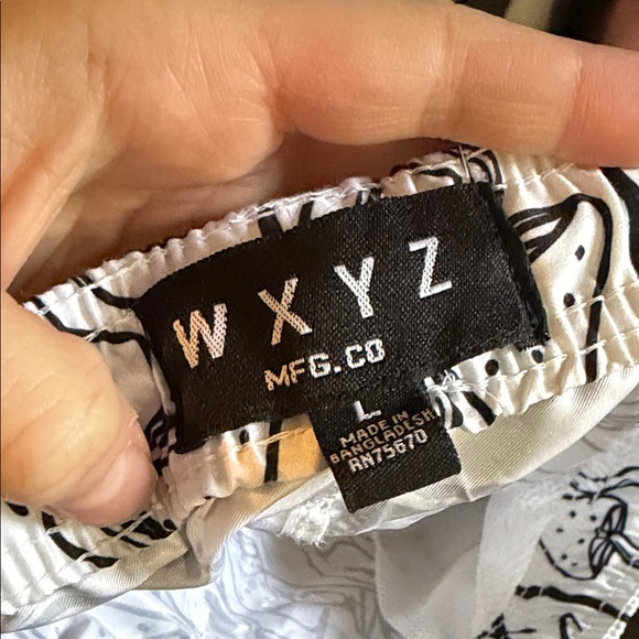 Stylish Black and White Graphic Board Shorts - Picture 3 of 3